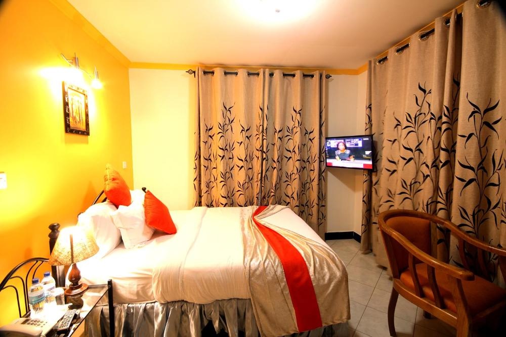 Crest Safari Lodge Image 6
